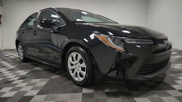 Used 2025 Toyota Corolla LE image 25