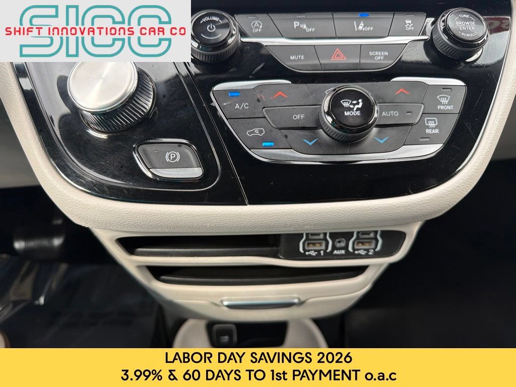 Used 2024 Chrysler Pacifica Touring-L FWD image 19