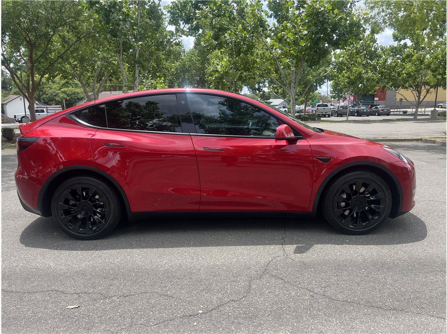 Used 2021 Tesla Model Y Long Range AWD/4WD image 4