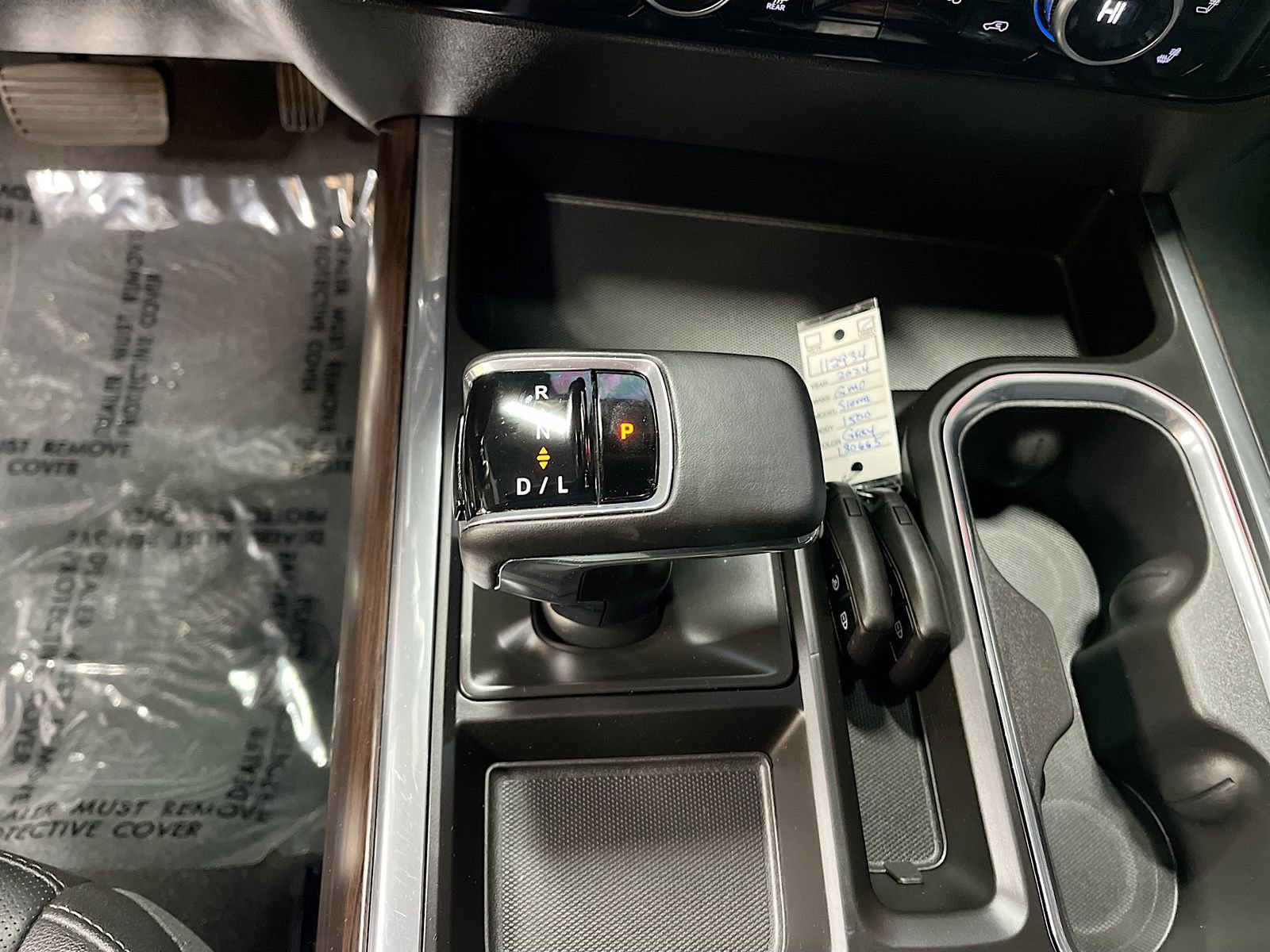 Used 2024 GMC Sierra 1500 SLT w/ SLT Premium Plus Package image 17