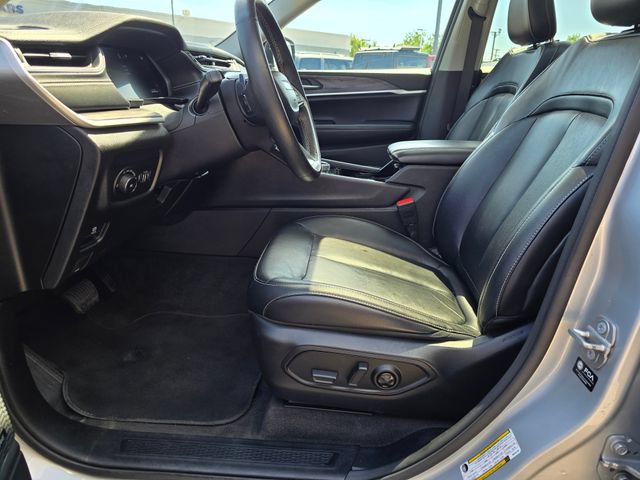 Used 2021 Jeep Grand Cherokee L Limited AWD/4WD image 18