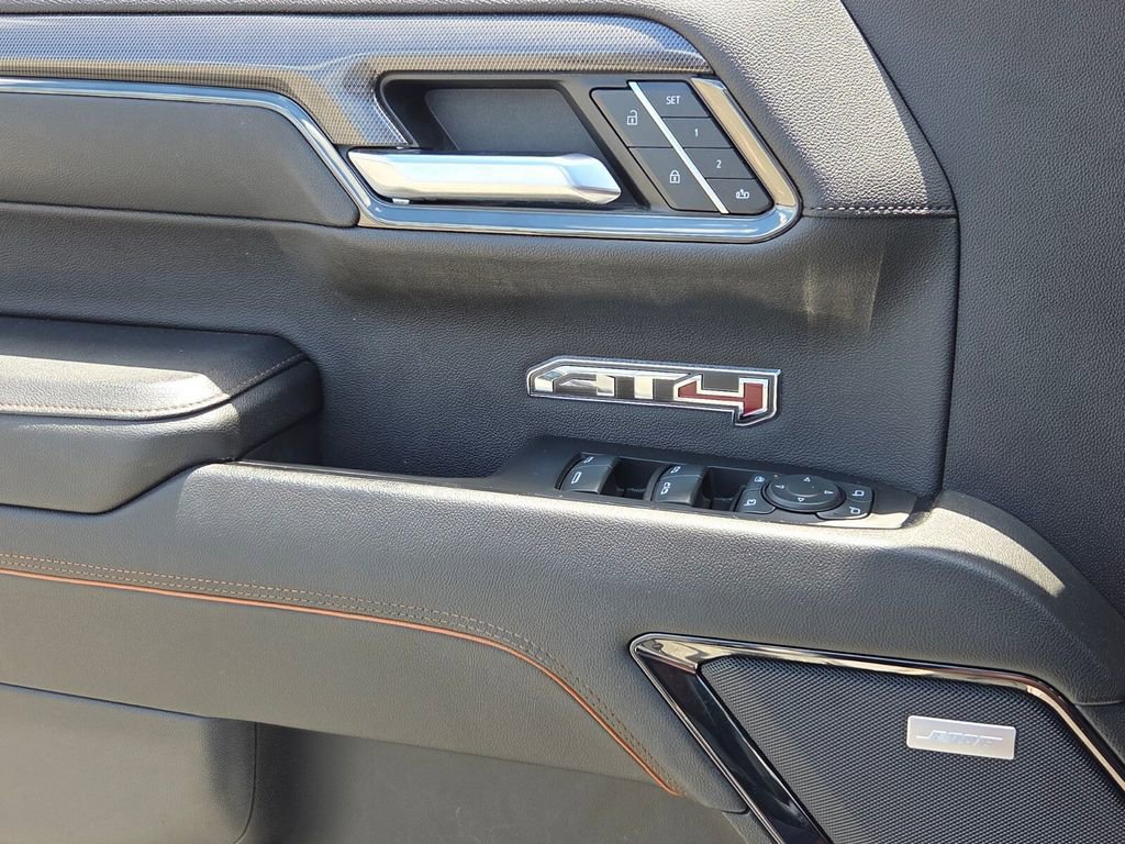 Used 2023 GMC Sierra 1500 AT4 w/ AT4 Premium Package AWD/4WD image 25