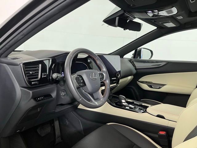 Used 2024 Lexus NX 250 AWD image 9