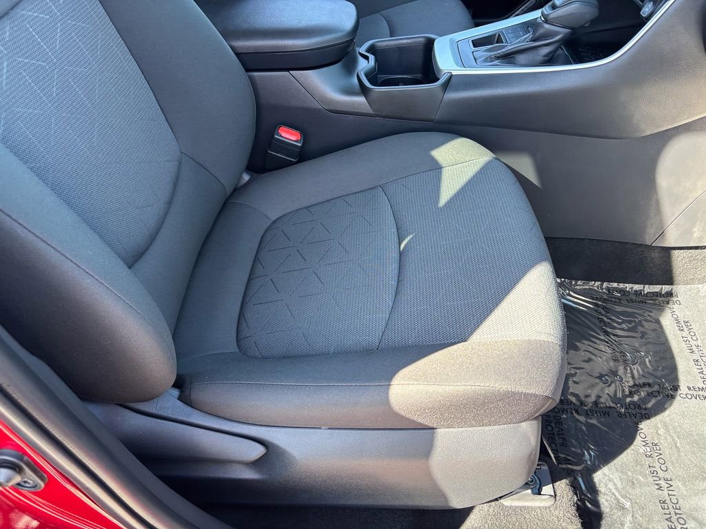 Certified 2025 Toyota RAV4 XLE image 36