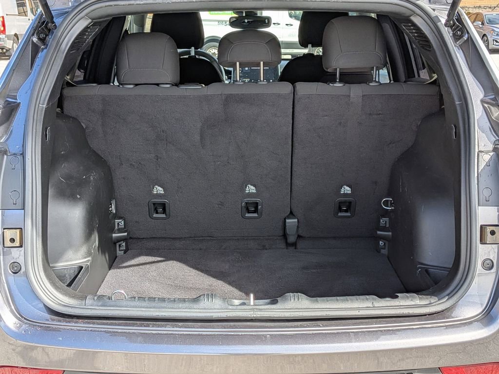 Used 2023 Jeep Compass Sport image 5