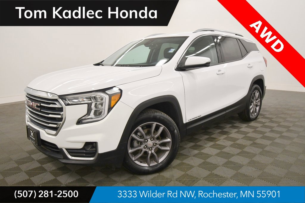 Used 2024 GMC Terrain SLT