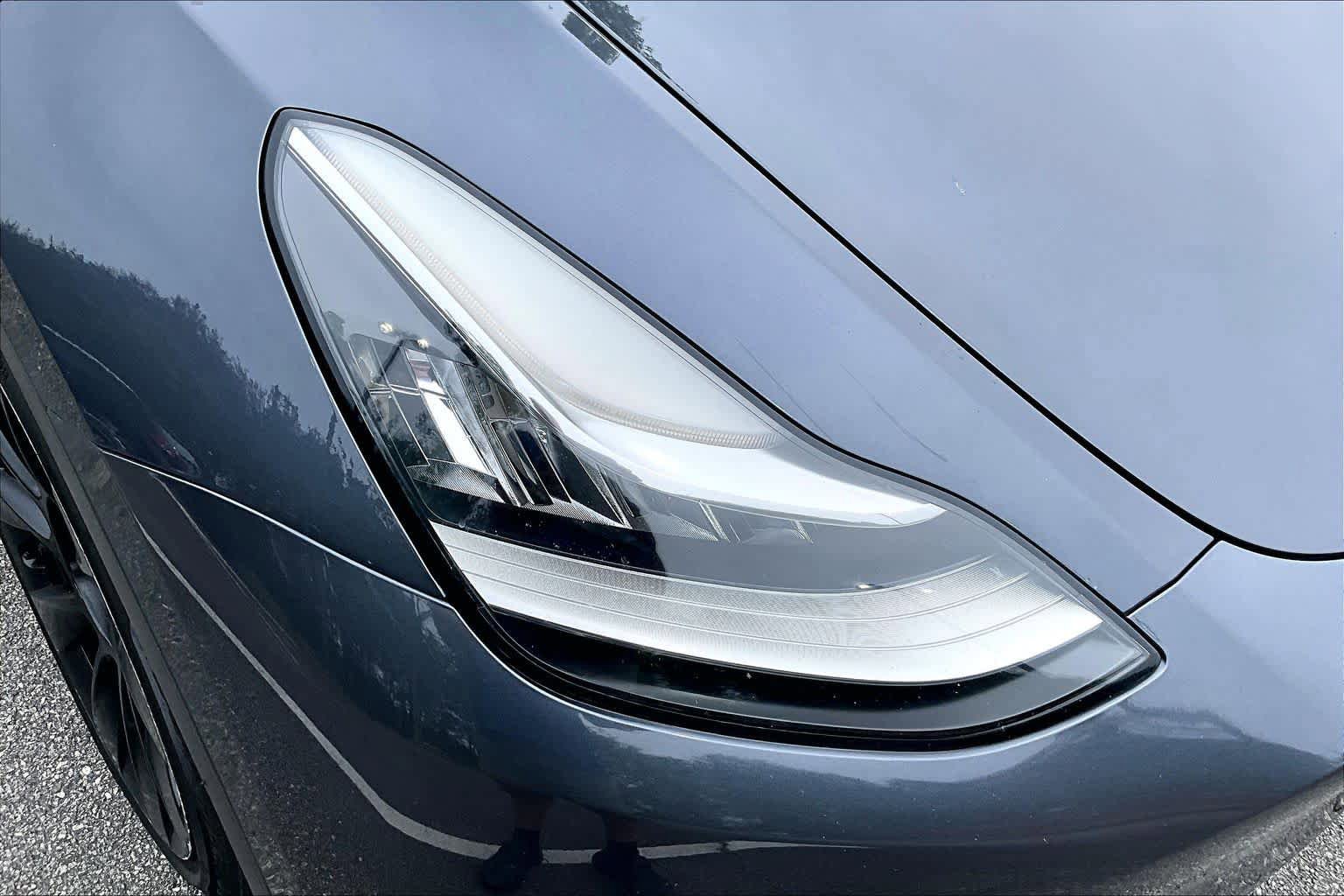 Used 2022 Tesla Model Y Long Range AWD/4WD image 26