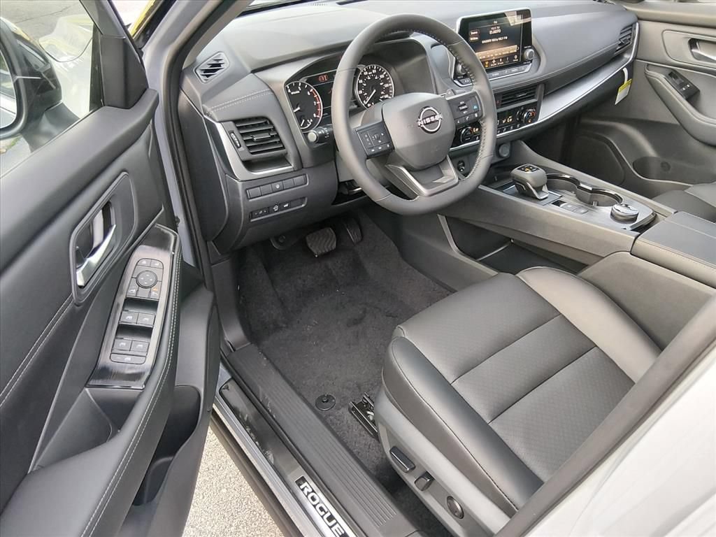 New 2026 Nissan Rogue Dark Armor AWD/4WD image 10