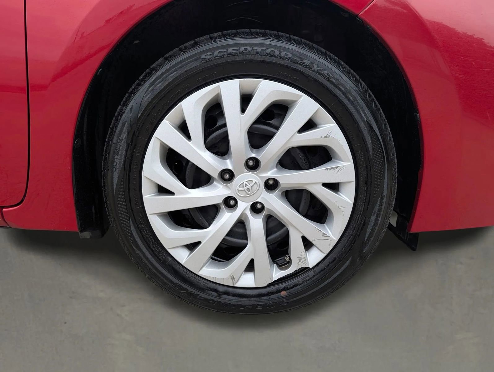 Used 2019 Toyota Corolla LE FWD image 11