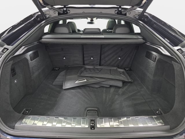 Used 2022 BMW X6 xDrive40i w/ M Sport Package AWD/4WD image 33