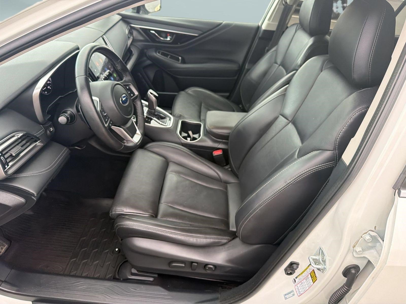 Used 2022 Subaru Outback Limited AWD/4WD image 5