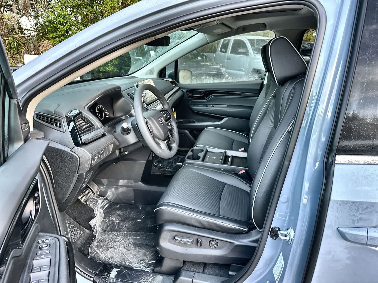 New 2026 Honda Odyssey Elite image 2