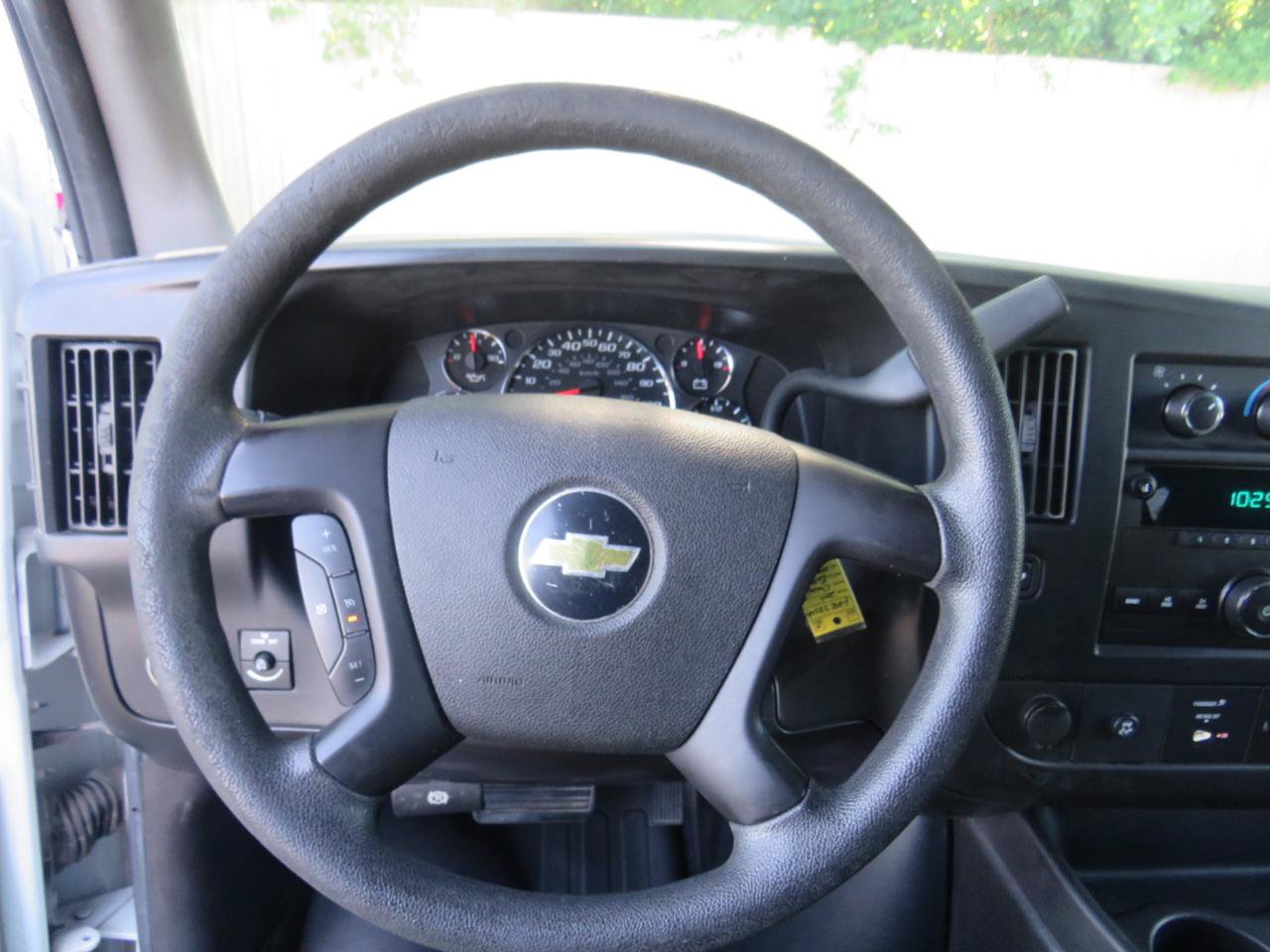 Used 2011 Chevrolet Express 3500 LS RWD image 10