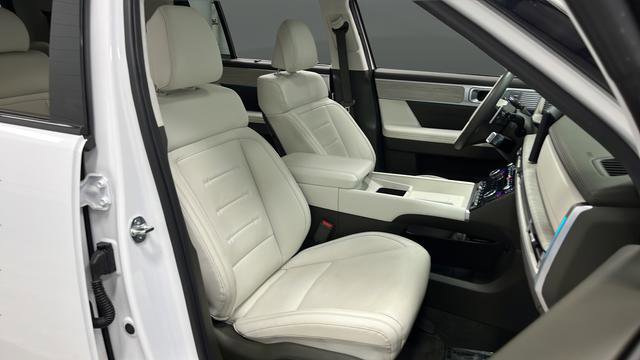 Used 2024 Hyundai Santa Fe Calligraphy AWD/4WD image 23