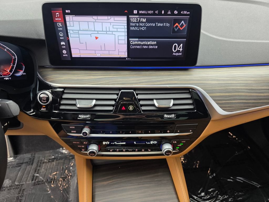 Used 2021 BMW 530i w/ M Sport Package RWD image 22