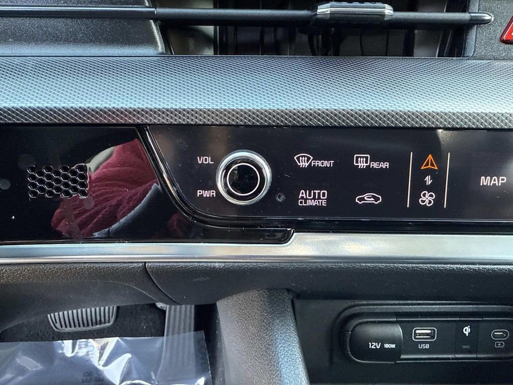 Used 2023 Kia Sportage SX image 32