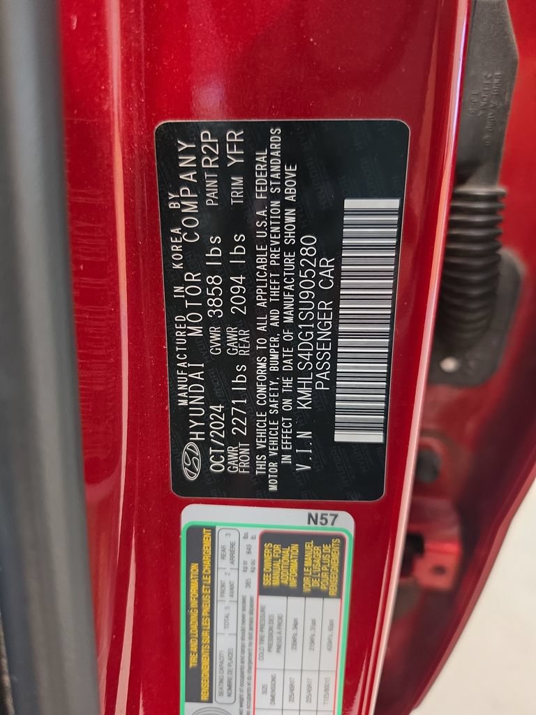 Used 2025 Hyundai Elantra SEL FWD image 39