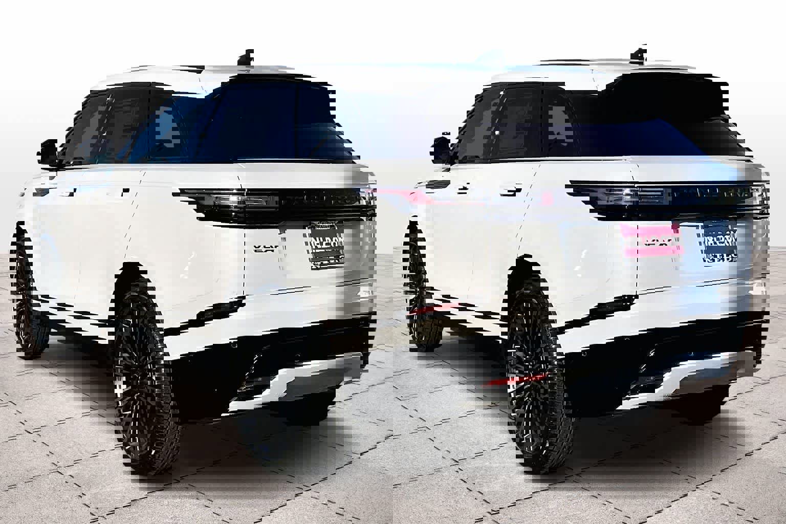 New 2026 Land Rover Range Rover Velar Dynamic SE image 3