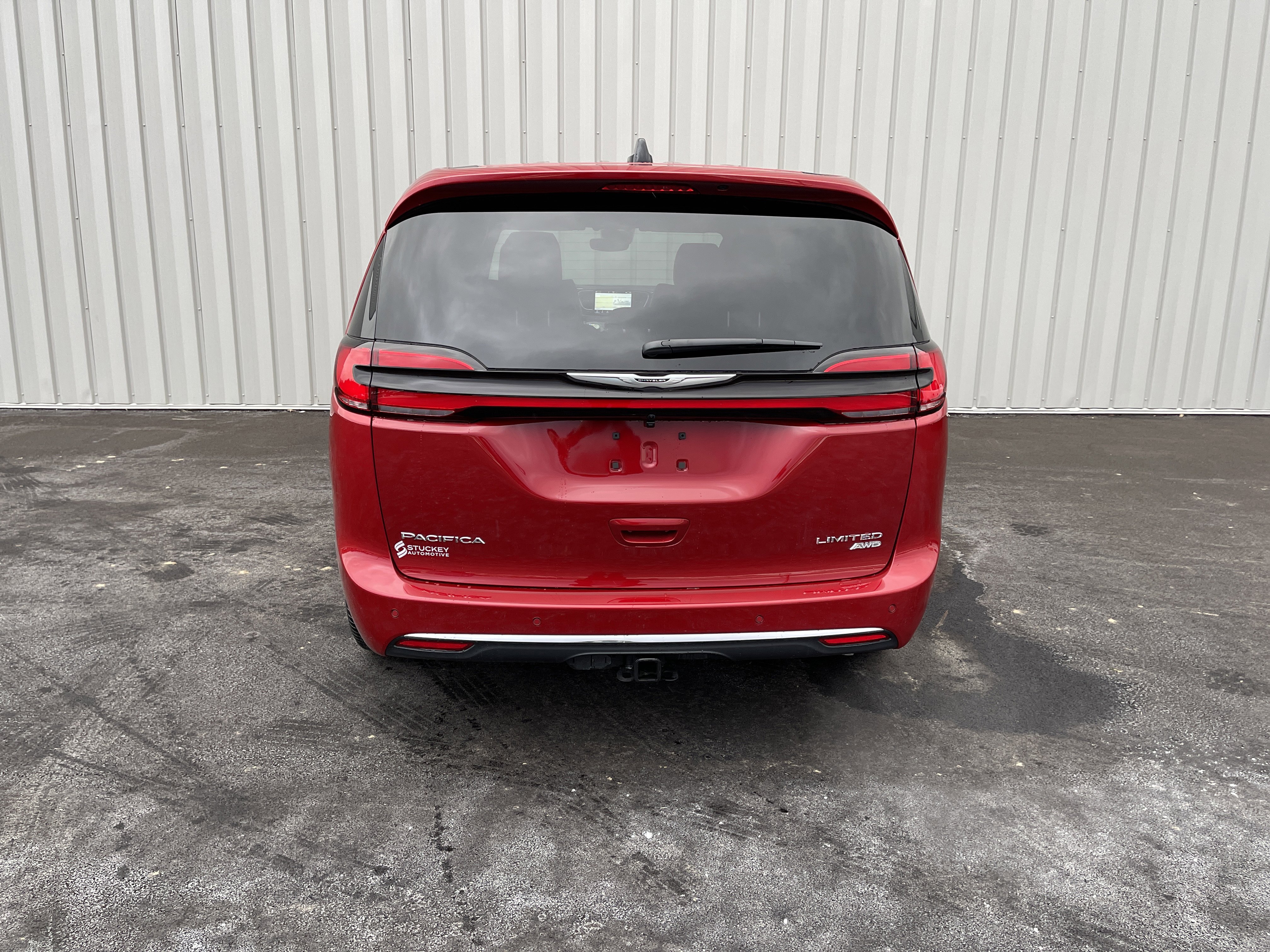 New 2026 Chrysler Pacifica Limited w/ Trailer Tow Group image 4
