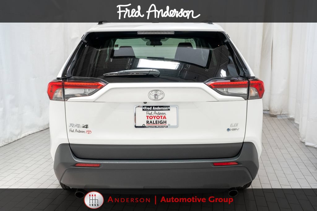 Certified 2025 Toyota RAV4 LE AWD/4WD image 4