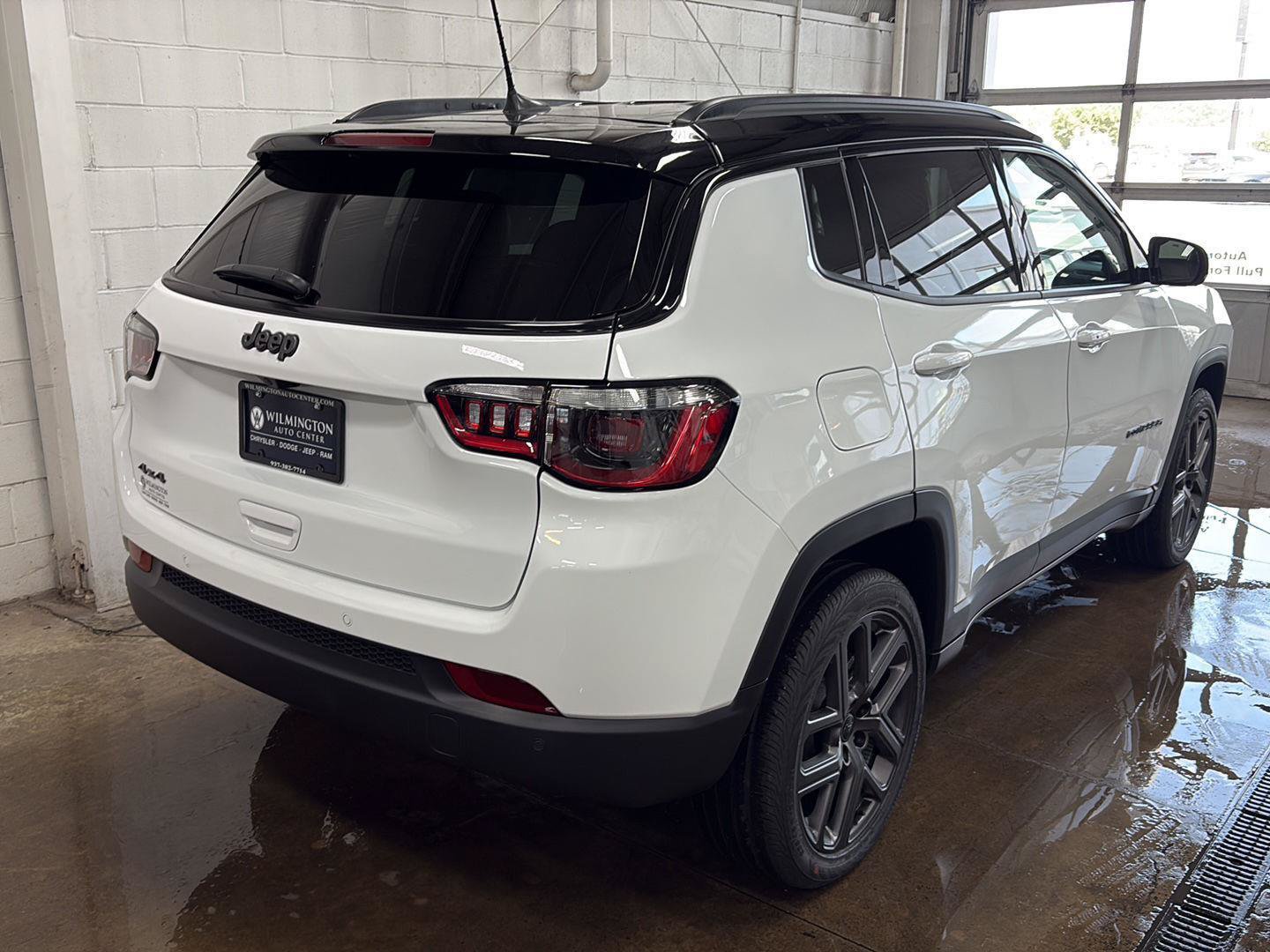 New 2026 Jeep Compass Limited AWD/4WD image 3