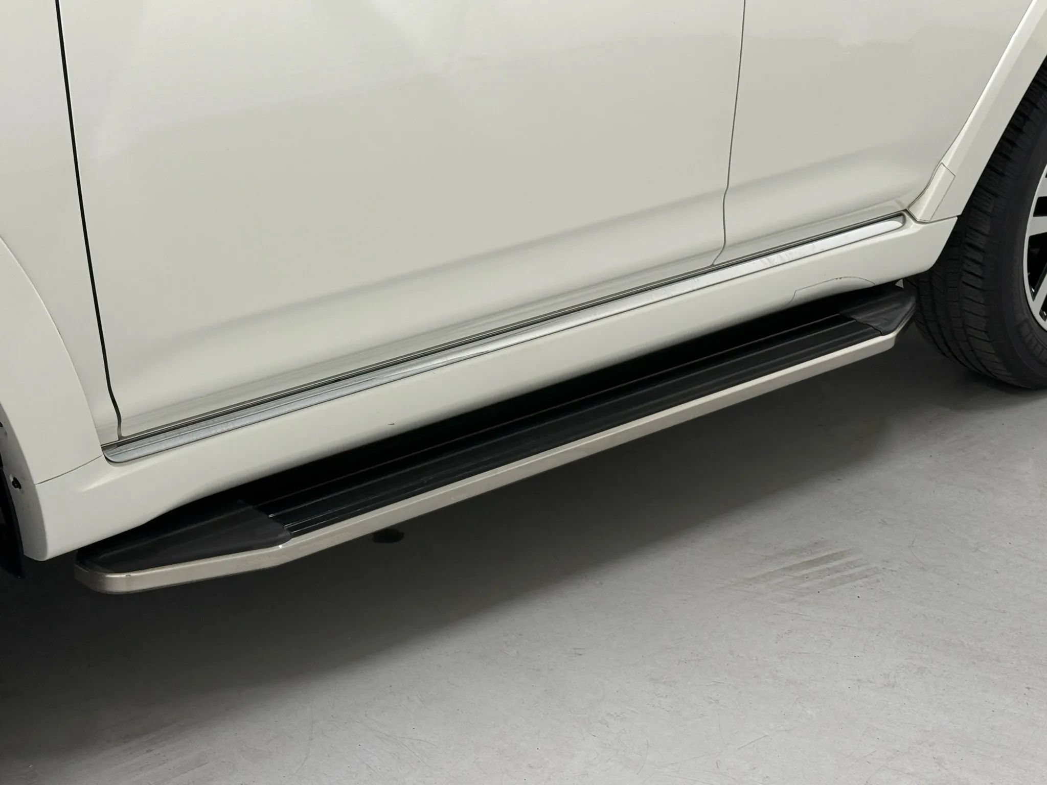 Used 2020 Toyota 4Runner Limited RWD image 96