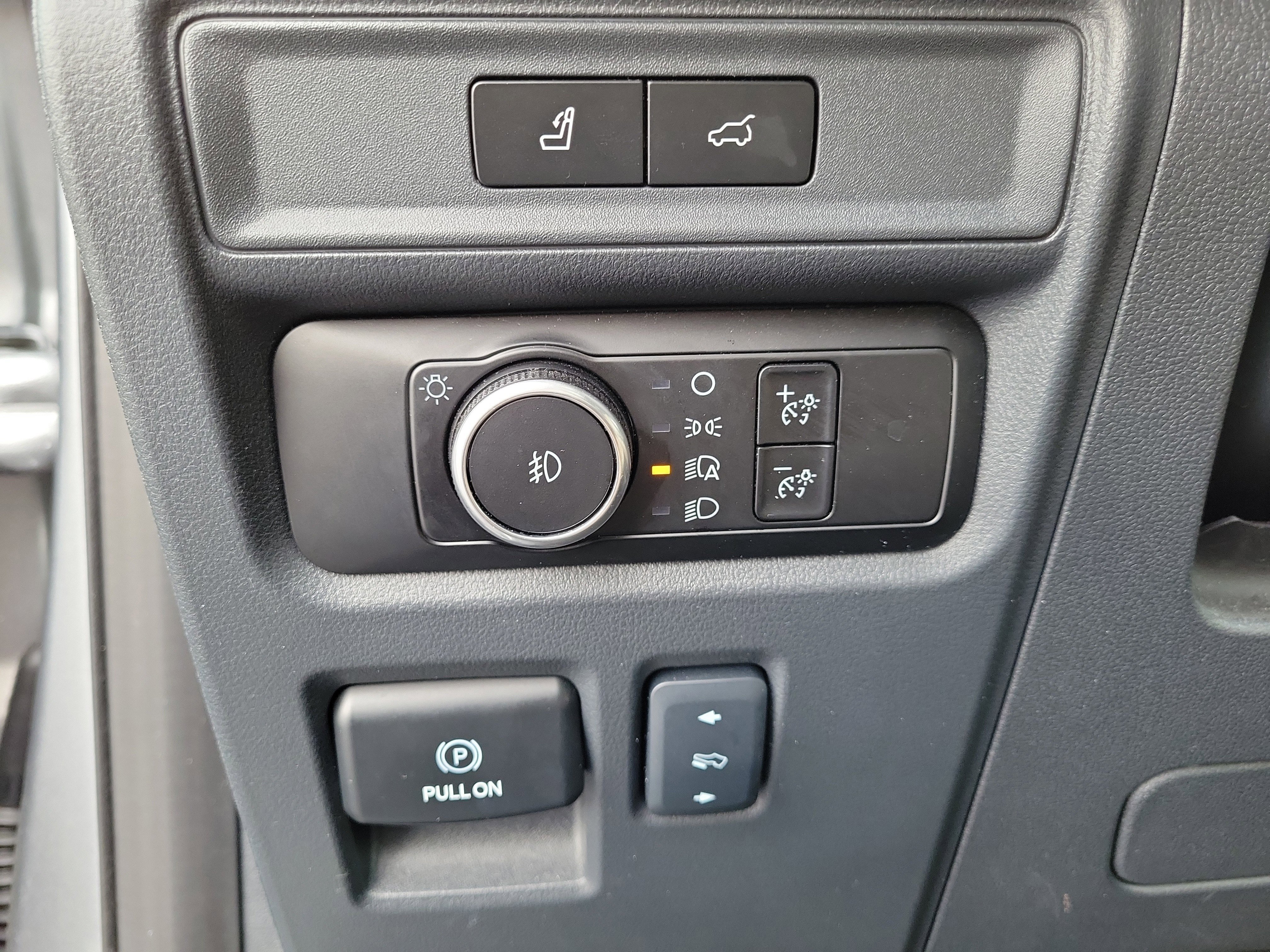 Certified 2024 Ford Expedition Limited image 23