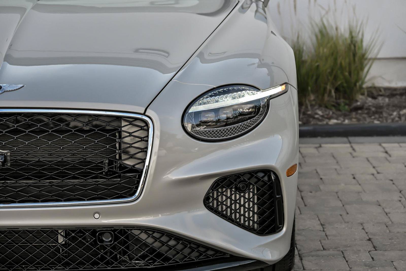 New 2026 Bentley Continental GTC AWD/4WD image 10