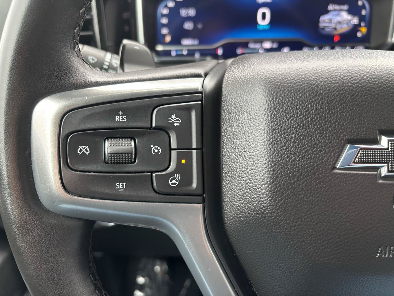 Used 2025 Chevrolet Silverado 1500 RST w/ Convenience Package II AWD/4WD image 32