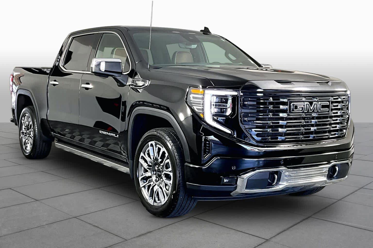 Certified 2023 GMC Sierra 1500 Denali Ultimate AWD/4WD image 3