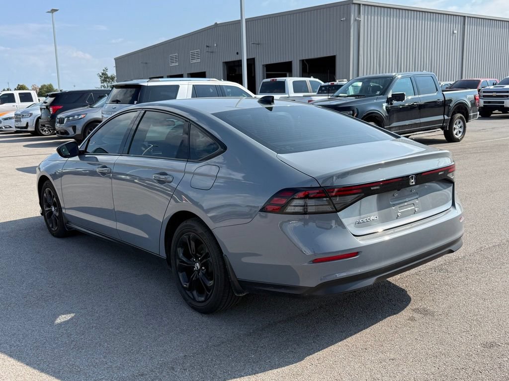 Used 2025 Honda Accord SE image 21