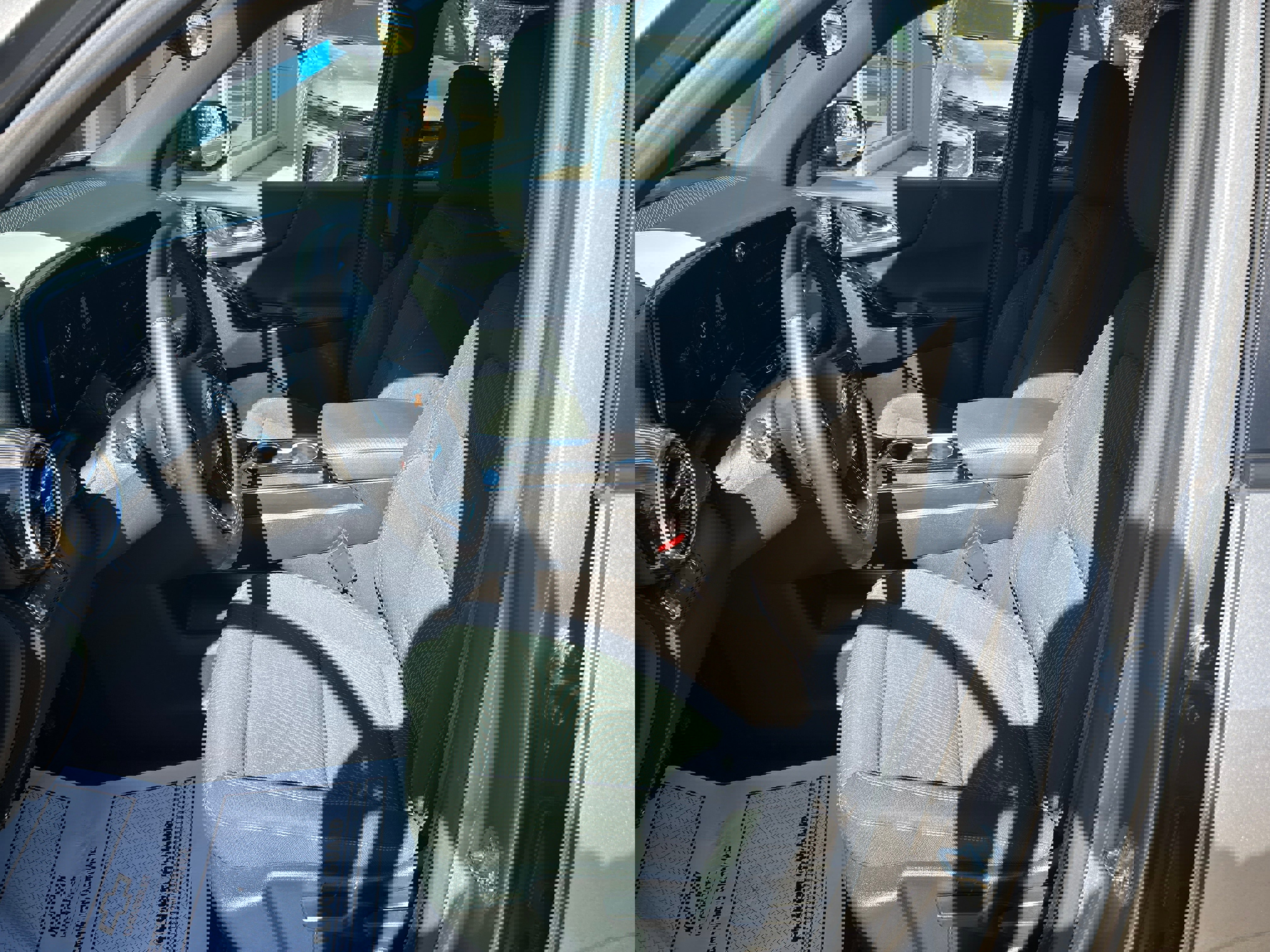 Used 2025 Chevrolet Equinox LT image 15