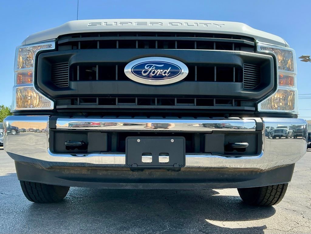 Used 2020 Ford F350 XL w/ Power Equipment Group RWD image 9