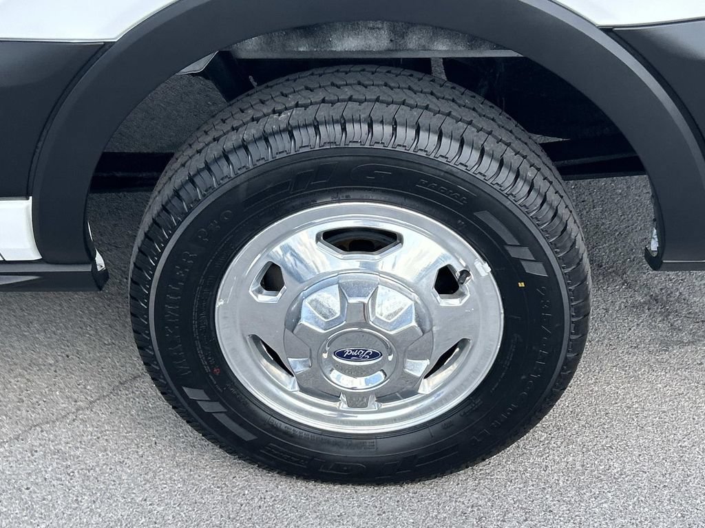 Used 2022 Ford Transit 250 Low Roof AWD image 16