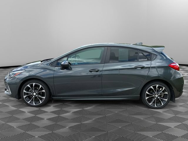 Used 2019 Chevrolet Cruze Diesel w/ Sun And Sound Package FWD image 2