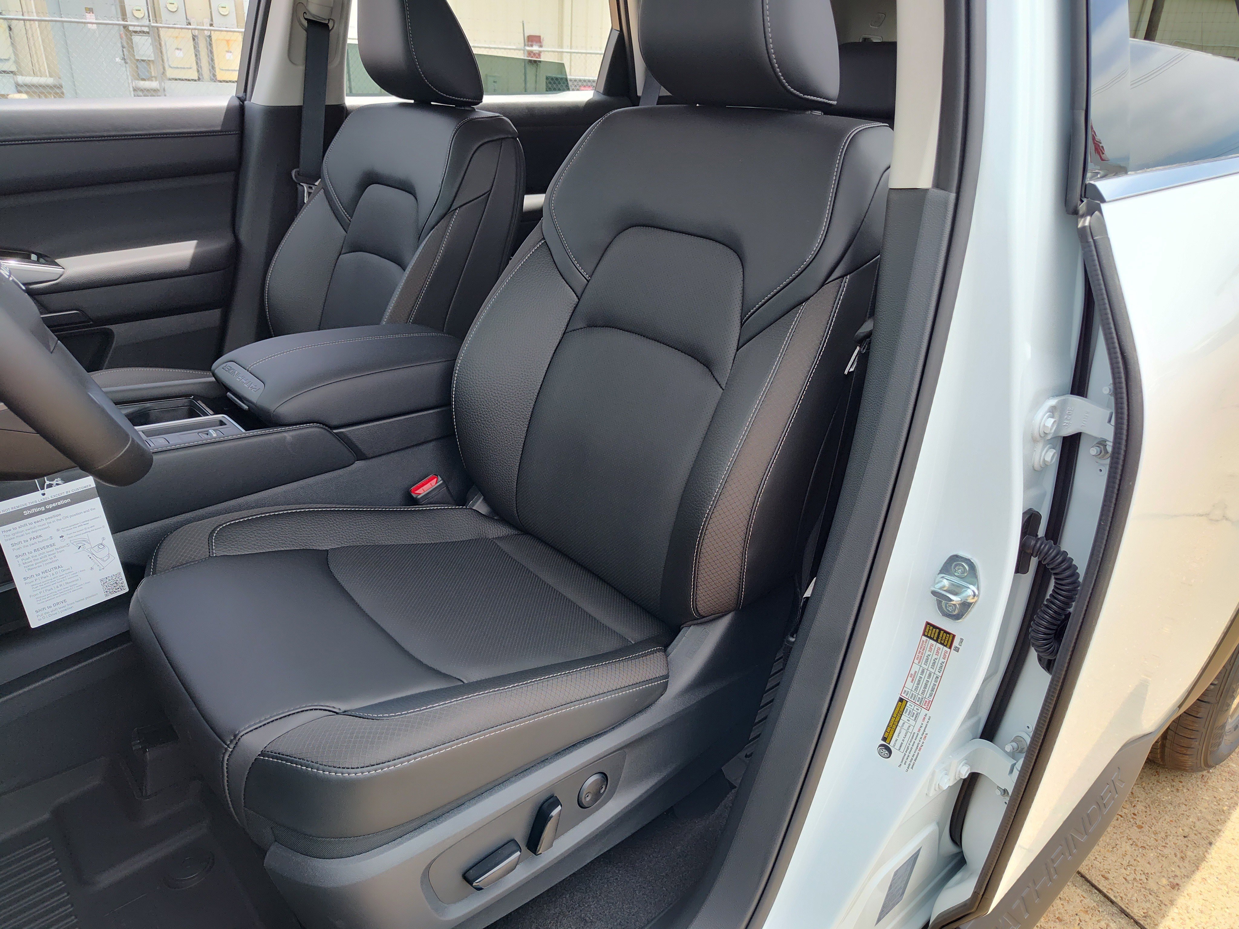 New 2026 Nissan Pathfinder SL FWD image 7