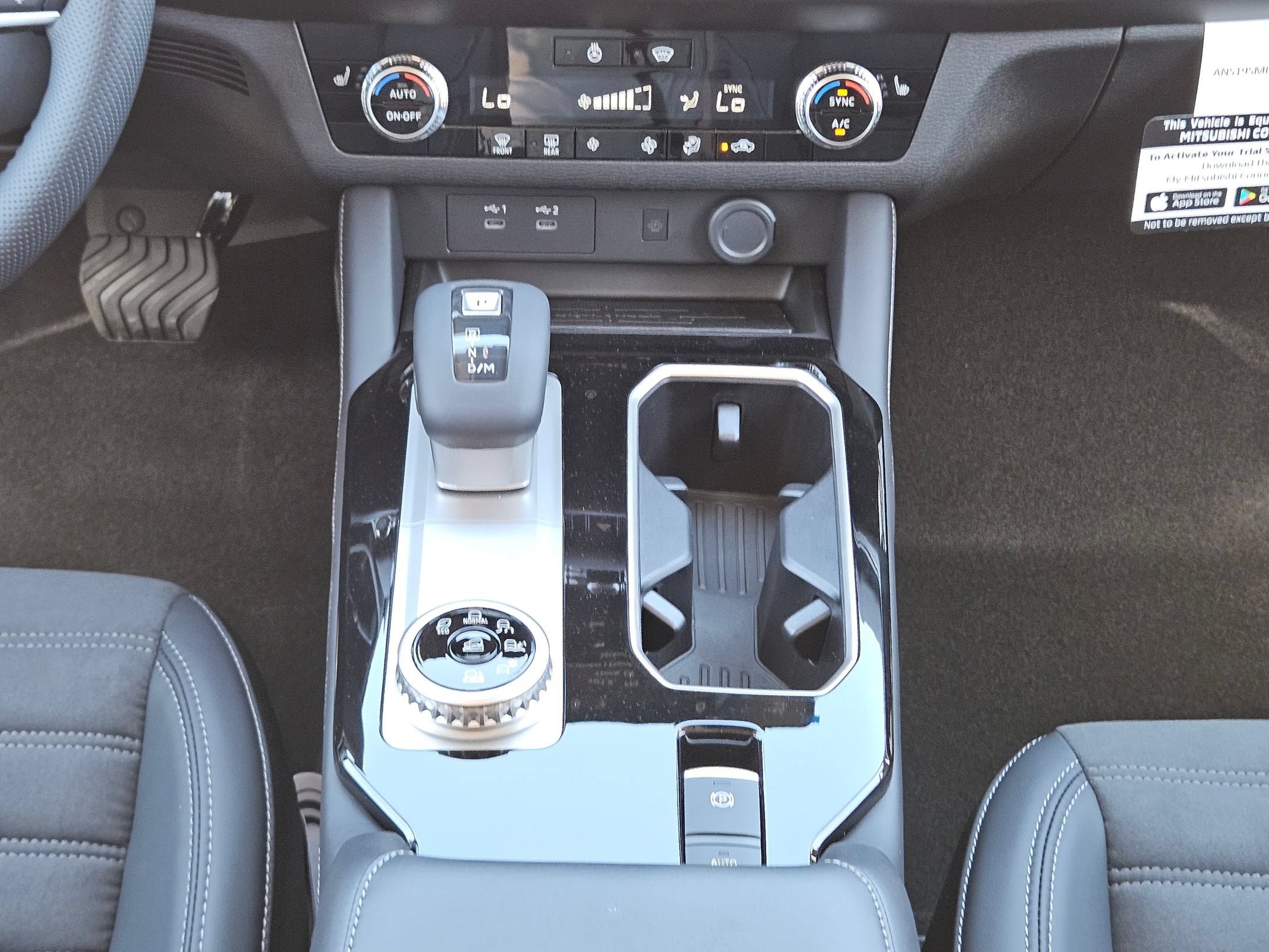 New 2026 Mitsubishi Outlander SE AWD/4WD image 17
