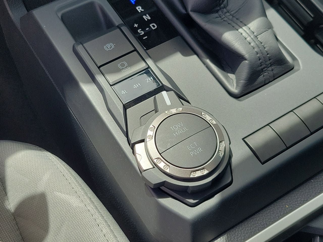 New 2025 Toyota Tacoma SR5 AWD/4WD image 23