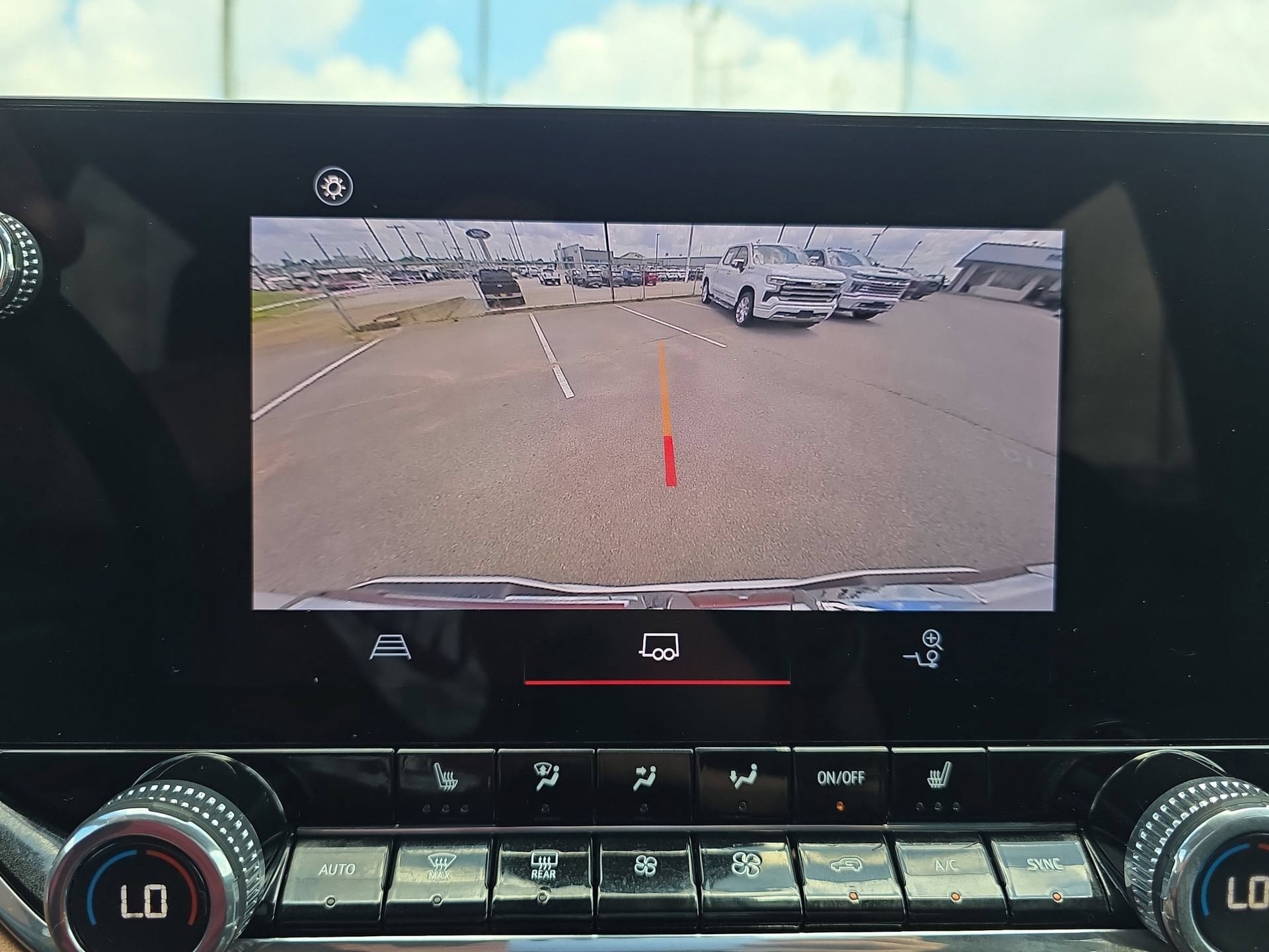 Used 2024 GMC Canyon AT4 AWD/4WD image 24