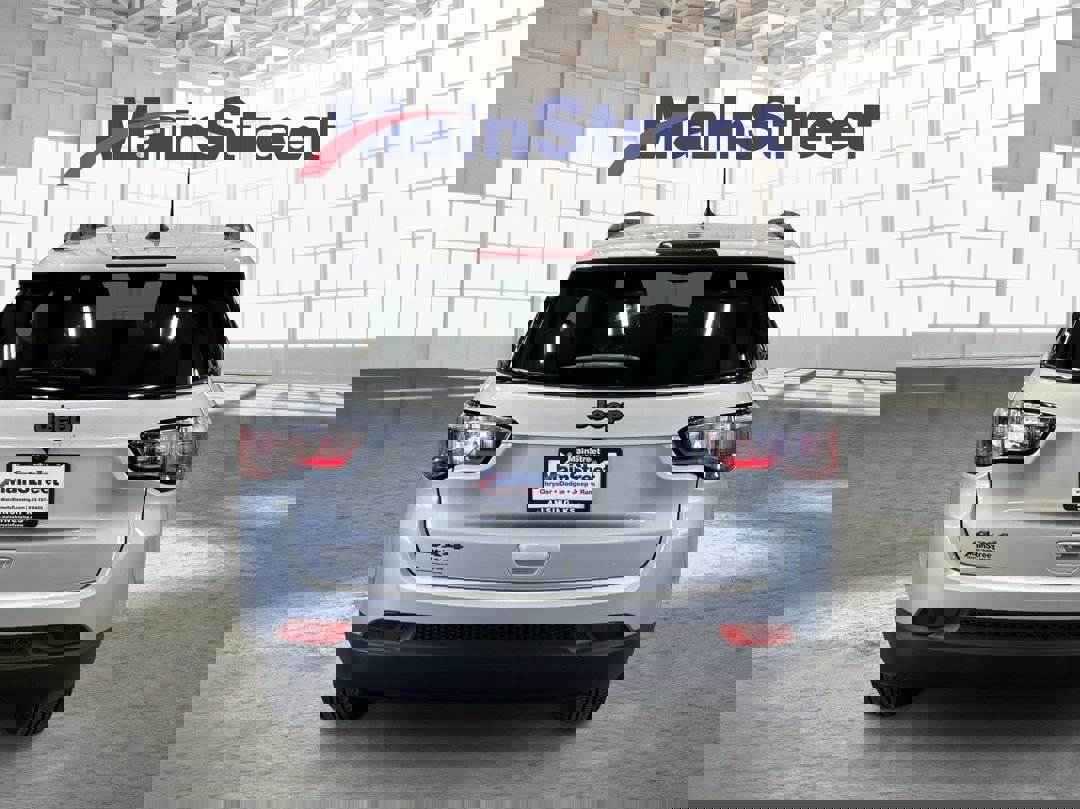 New 2026 Jeep Compass Latitude w/ Quick Order Package 29K image 4