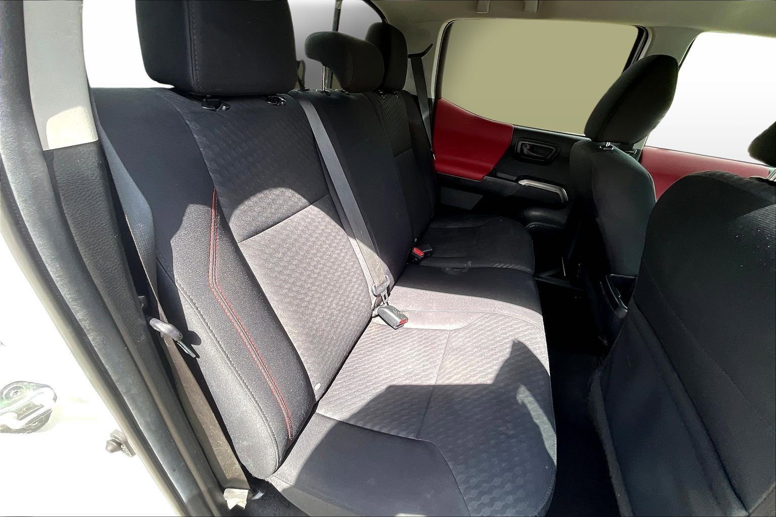 Used 2022 Toyota Tacoma SR5 w/ Technology Package RWD image 27