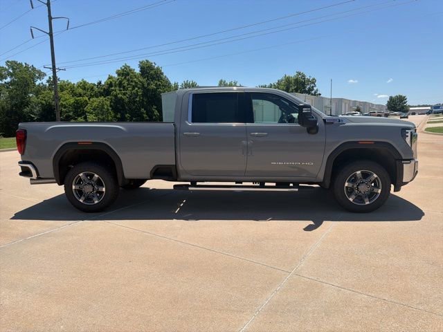 Used 2025 GMC Sierra 3500 SLE w/ Preferred Package RWD image 7