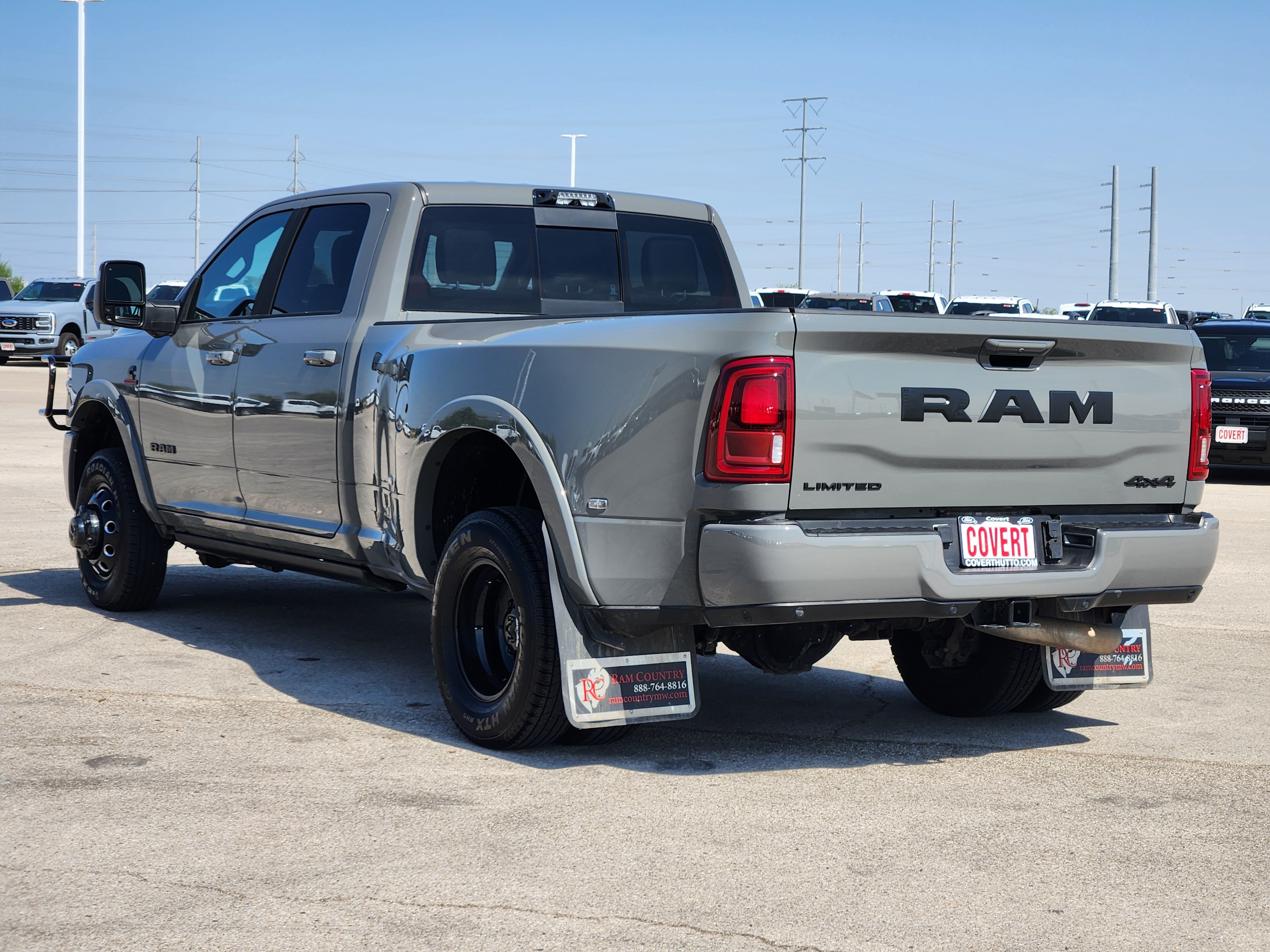 Used 2025 RAM 3500 Limited AWD/4WD image 7