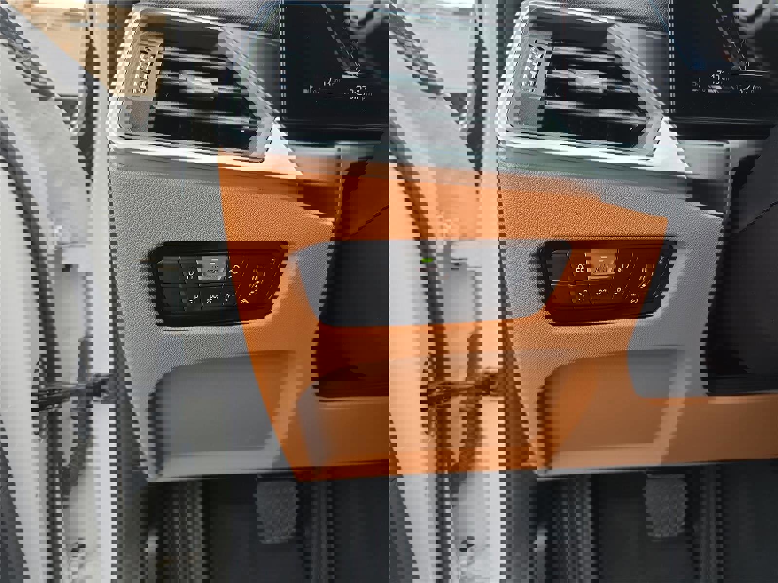 Certified 2023 BMW 330i xDrive Sedan w/ Premium Package image 33