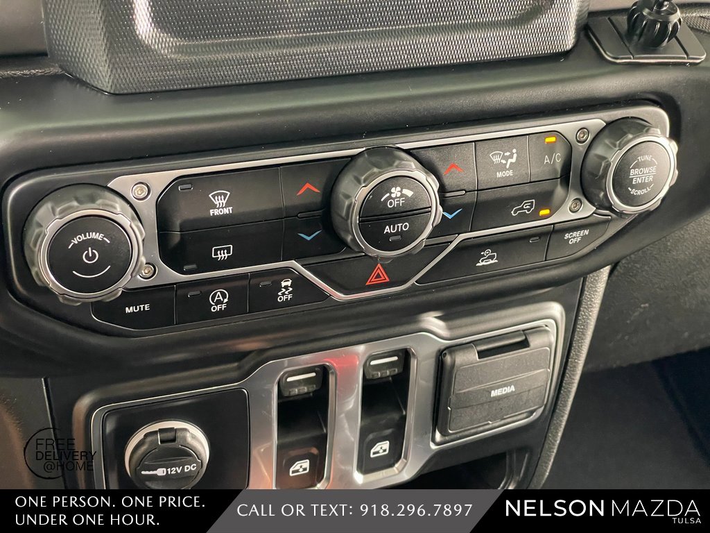 Used 2022 Jeep Wrangler Sport S image 32