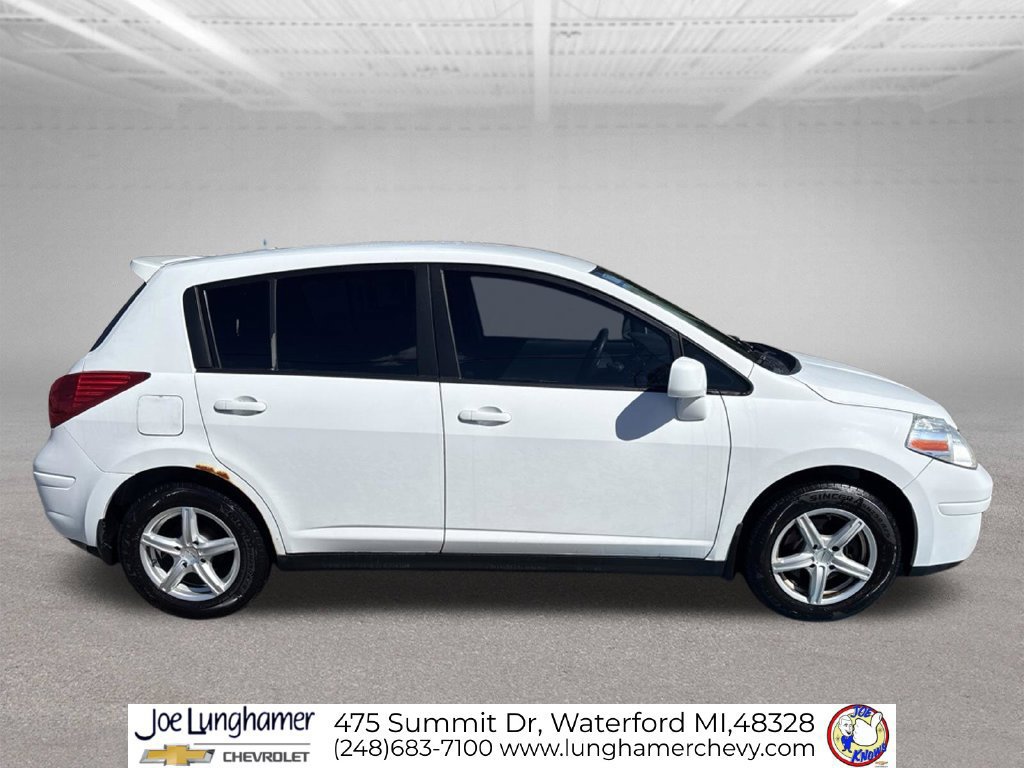 Used 2010 Nissan Versa 1.8 S w/ PWR Plus Pkg FWD image 2