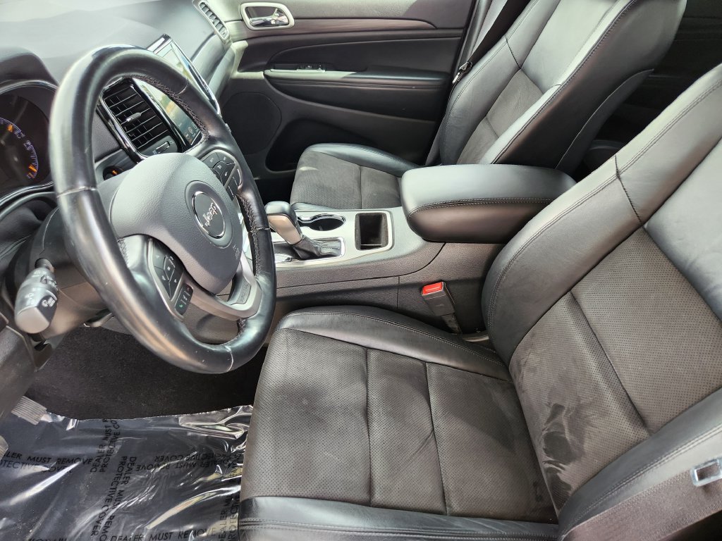 Used 2020 Jeep Grand Cherokee Altitude AWD/4WD image 4