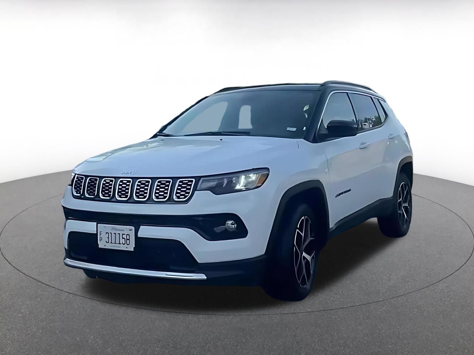 Used 2025 Jeep Compass Limited AWD/4WD image 4