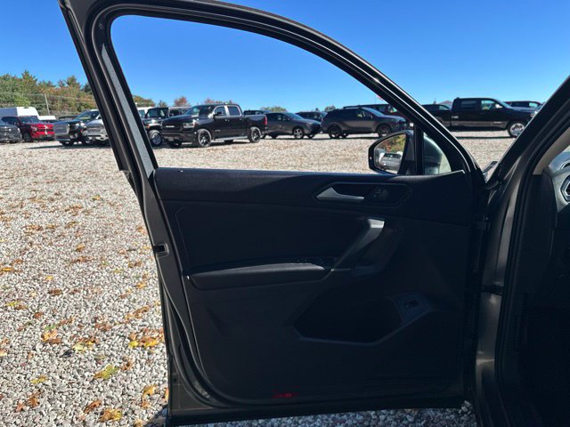 Used 2018 Volkswagen Tiguan SEL AWD/4WD image 26
