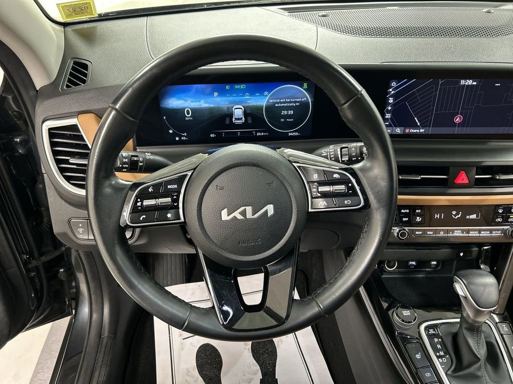 Certified 2024 Kia Seltos EX image 4